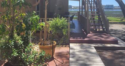 LOW FALL WINTER MONTHLY RATES INQUIRE FOR PRICING Waterway Haven 2BR/1BA