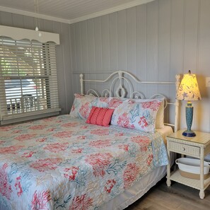 2 bedrooms, desk, free WiFi, bed sheets - LOW FALL WINTER MONTHLY RATES INQUIRE FOR PRICING Waterway Haven 2BR/1BA (Ocean Isle Beach)