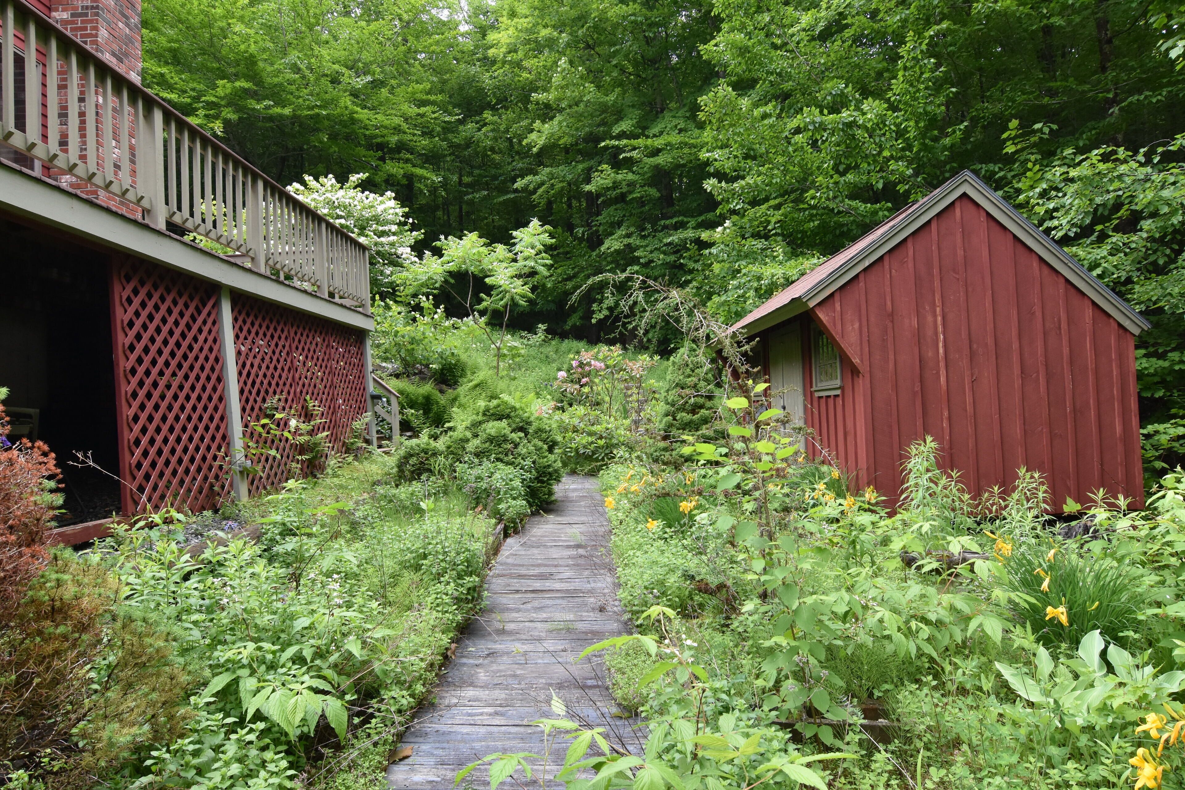 Side garden