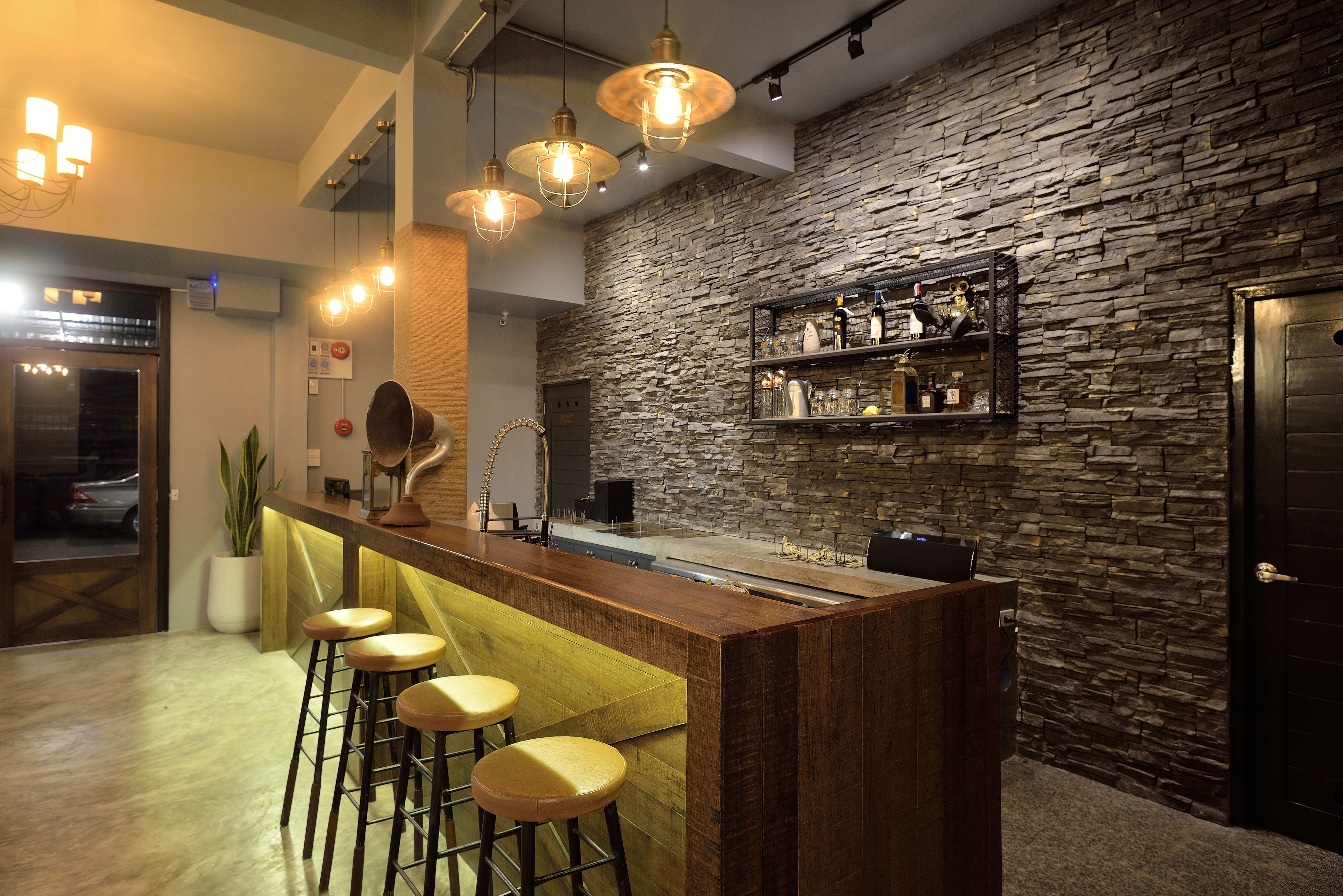 Photo - Castle Black Bangkok