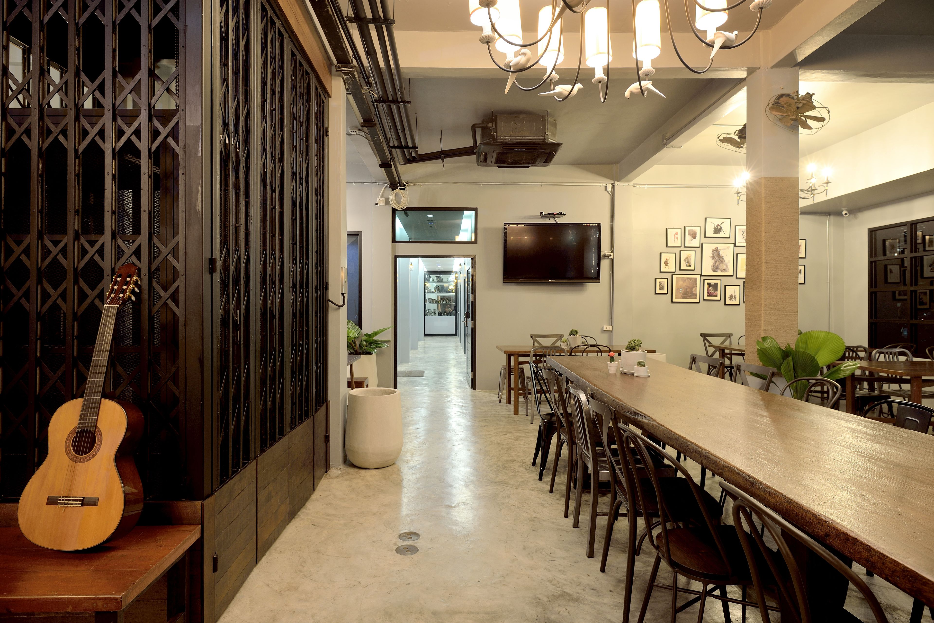 Photo - Castle Black Bangkok