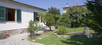 Villa Leo + anexo 9 camas en una zona residencial.