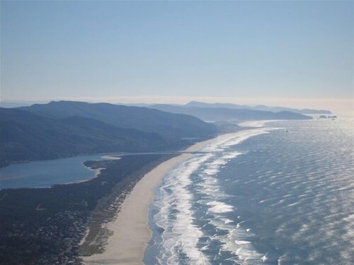 Manzanita Lover's Bungalow; Perfect for "TWO"; 1/2 Block from Beach 