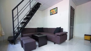 Studio | Khu phòng khách | TV LCD 