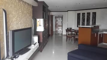 Smart TV, DVD player