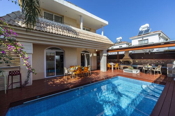 Porch - Protaras Villa Rocco (Paralimni)