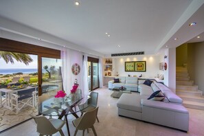 วิลล่า | บริเวณนั่งเล่น | ทีวีจอแบน