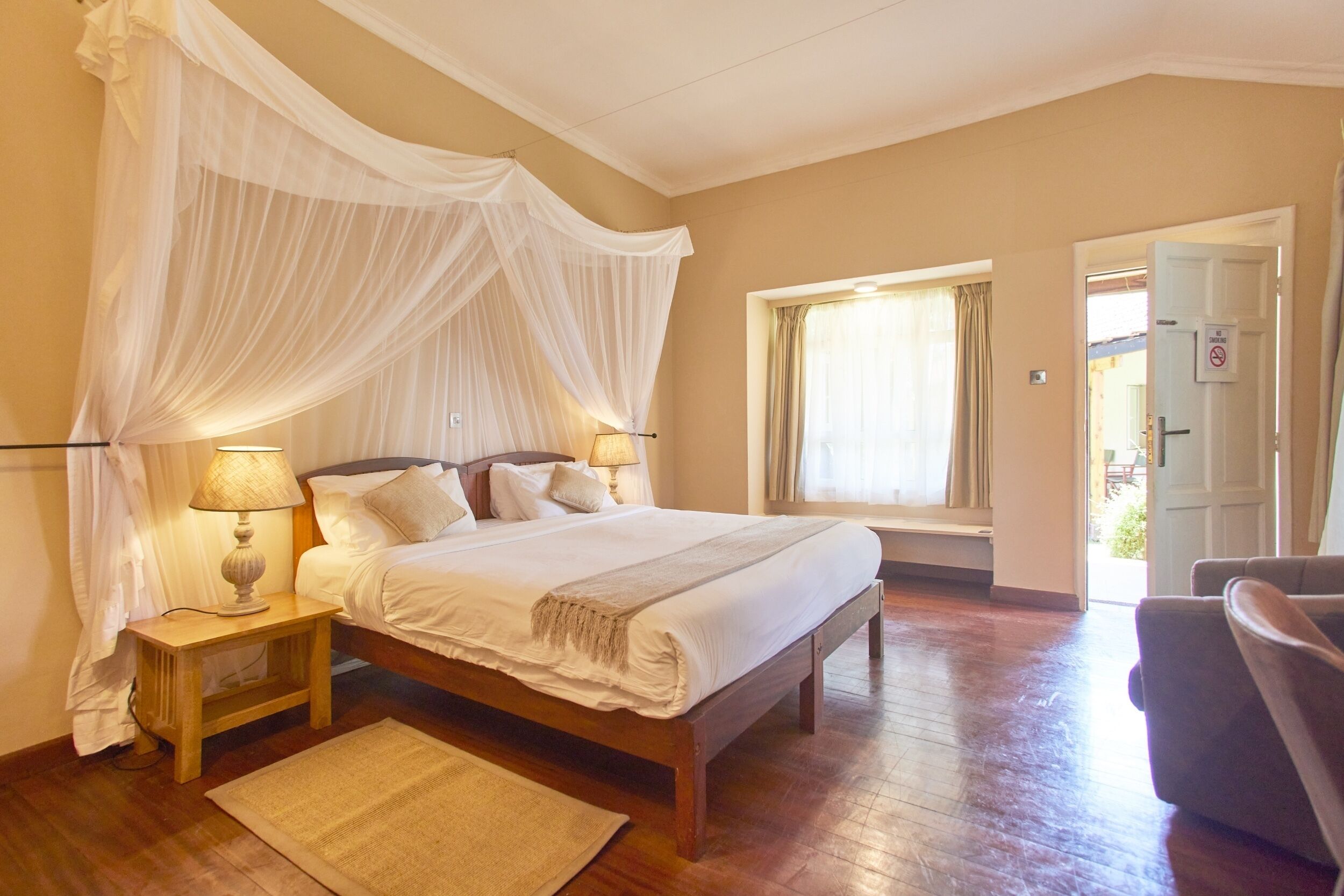 standard room (crew wing) | egyptian cotton sheets, premium bedding, in-room safe, desk