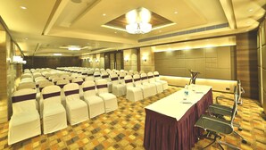 Meeting facility - TGB Express (Ahmedabad)