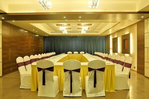 Meeting facility - TGB Express (Ahmedabad)