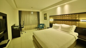 Deluxe Double Room, 1 King Bed, Accessible, City View | Desk, WiFi (free) - TGB Express (Ahmedabad)