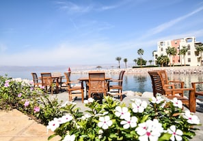 5 kolam renang terbuka