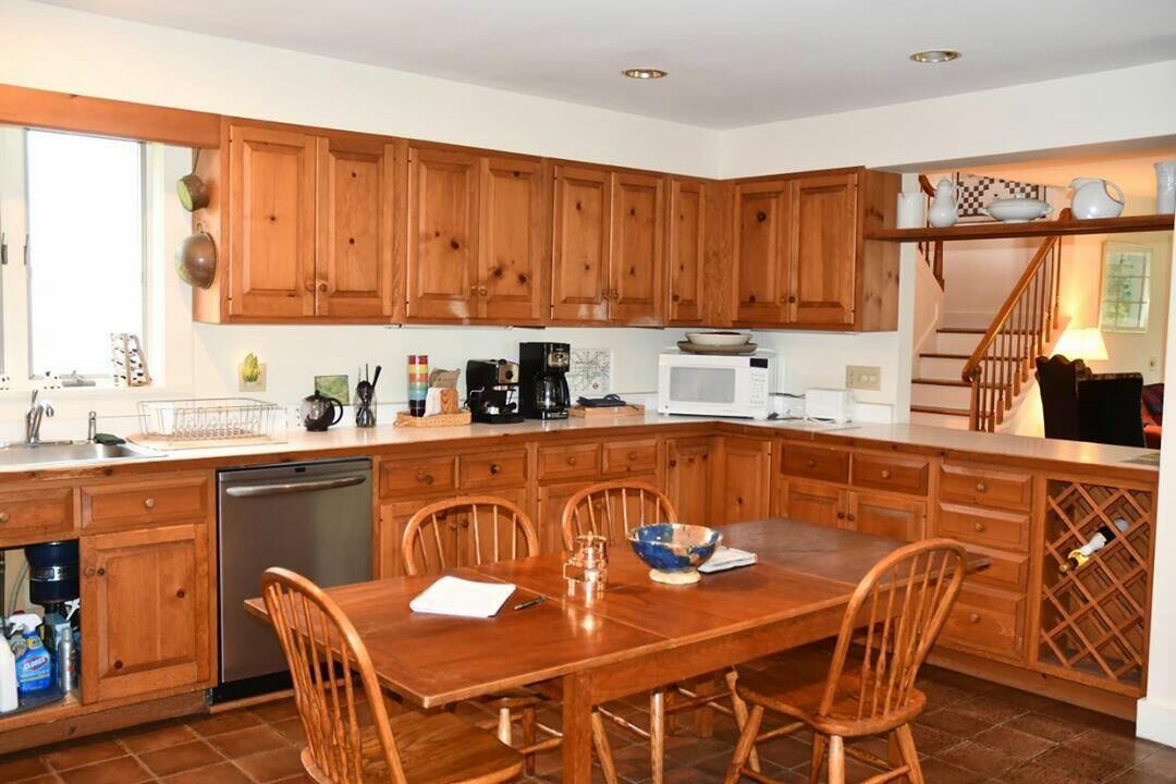 Beautiful Family Home in picturesque setting on the Green River