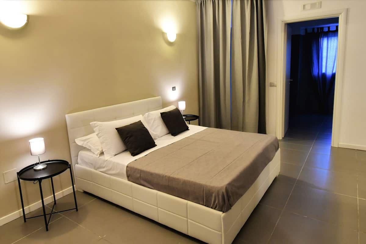 Family Suite | 1 bedroom, premium bedding, down comforters, minibar