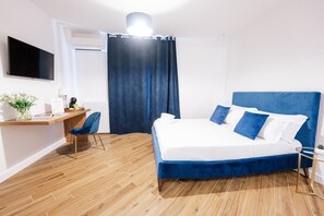 Dobbeltrom – superior, terrasse | 1 soverom, sengetøy av topp kvalitet, dundyner og minibar