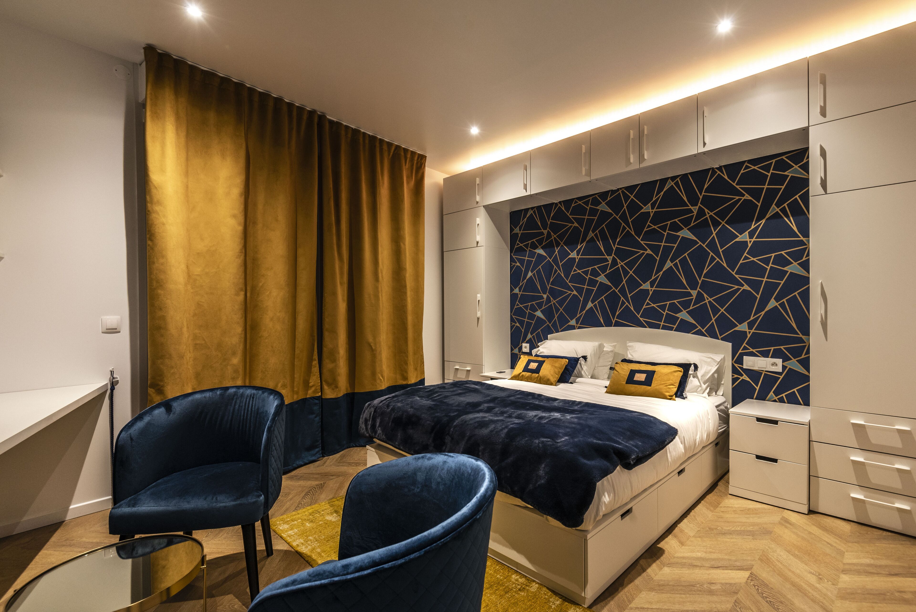 DELUXE APARTMENT NEAR CATHEDRAL