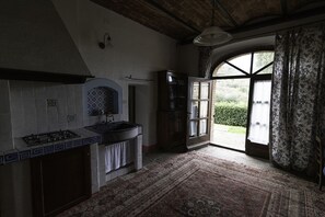 Interior - "La Cantina" Apartment (Montiano)
