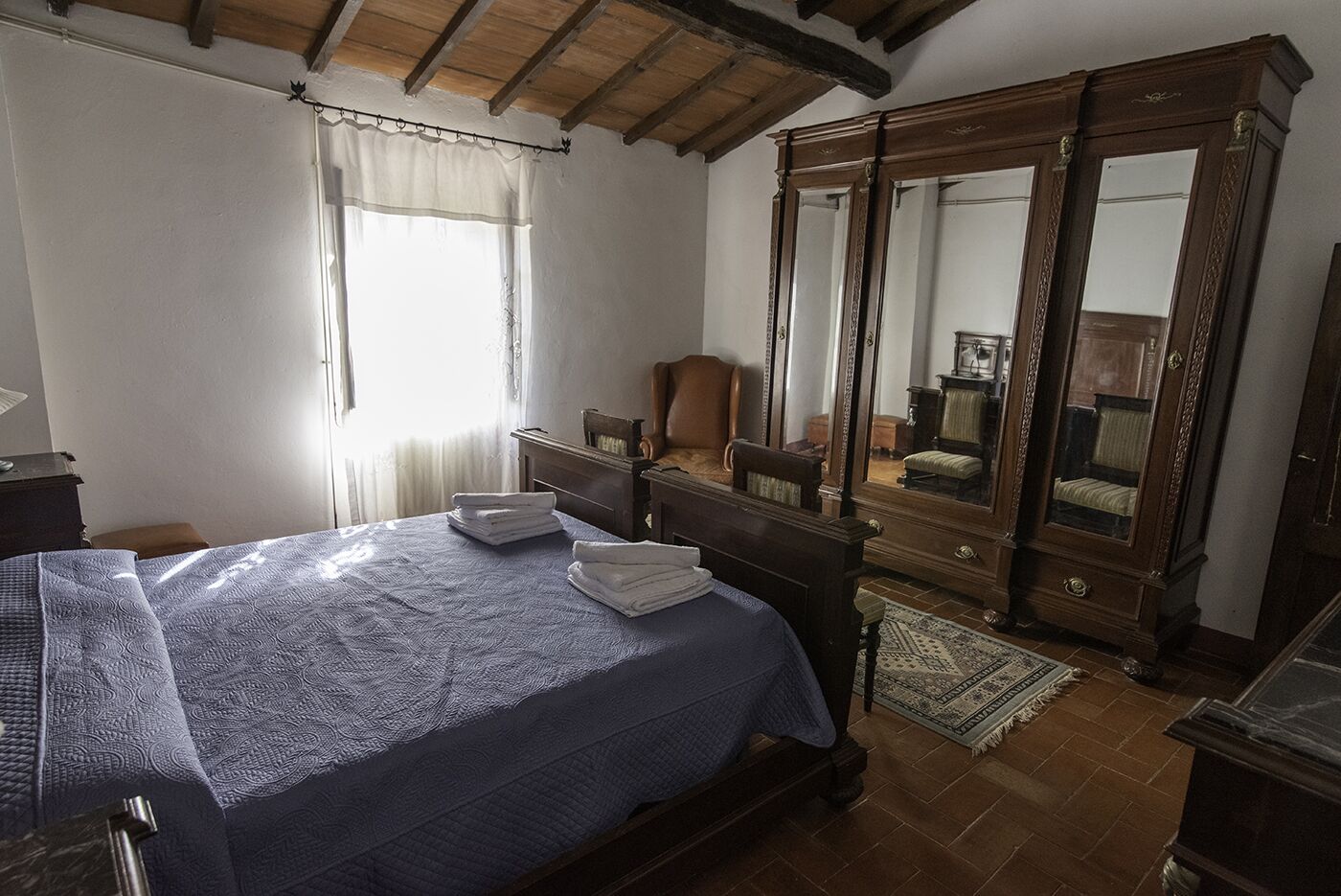  Manor house + studio apartment