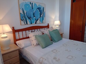 2 多间卧室、熨斗/熨衣板、旅行婴儿床、免费 WiFi