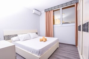 Leilighet – deluxe, 3 soverom | Strykejern/-brett og barnesenger (inkludert)