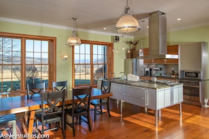 Fridge, microwave, oven, stovetop - Secluded and Spectacular Views (Pine Plains)