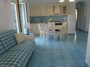 TV - CIELO apartment in an old farmhouse (Rodi Garganico)