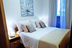 3 Schlafzimmer, Bügeleisen/Bügelbrett, WLAN, Bettwäsche