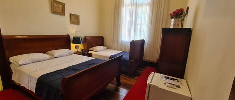 Deluxe Triple Room | Minibar, free WiFi, bed sheets