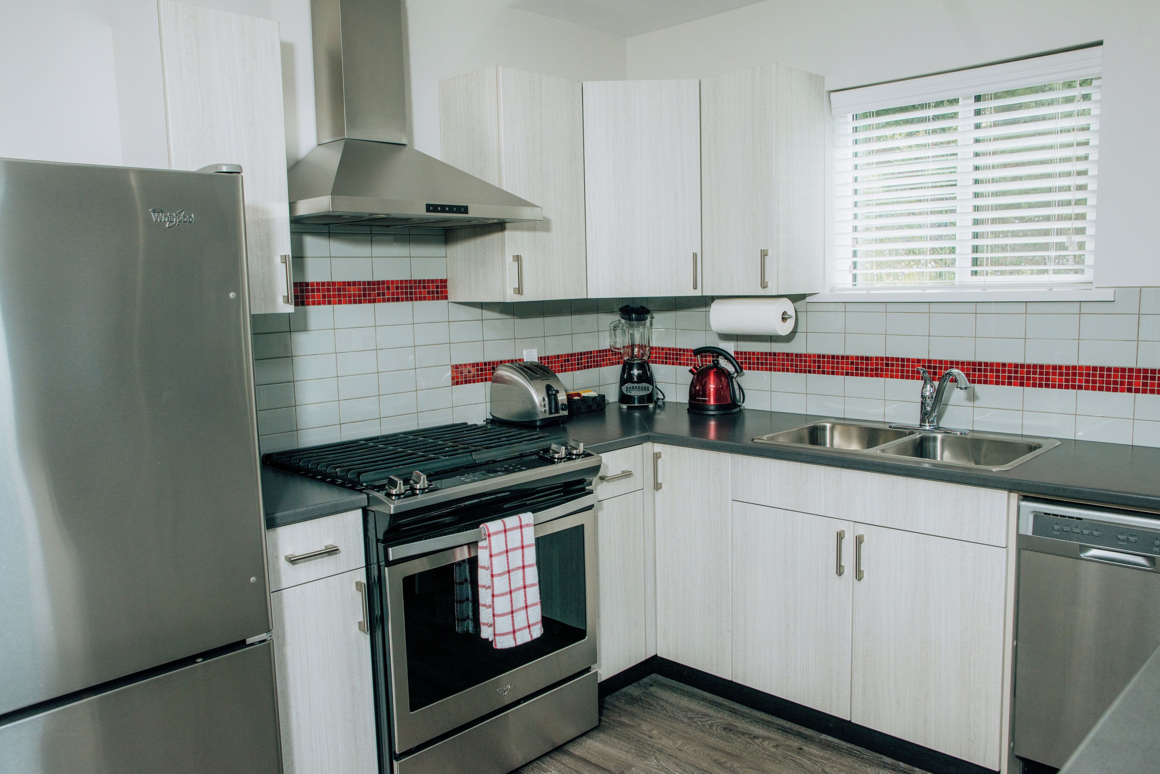 Whalebone Cove Cabin with ocean dock 
