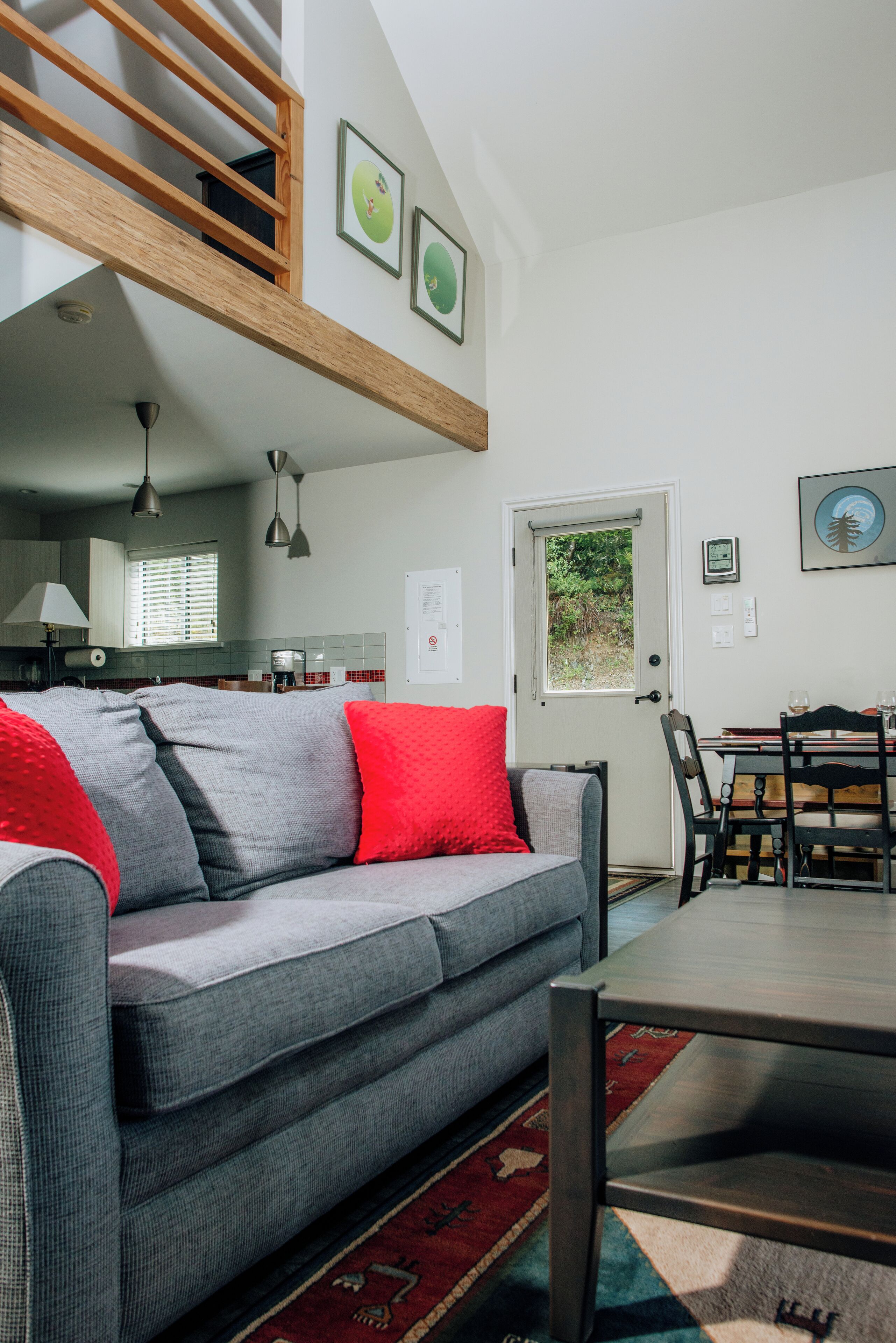 Whalebone Cove Cabin with ocean dock 