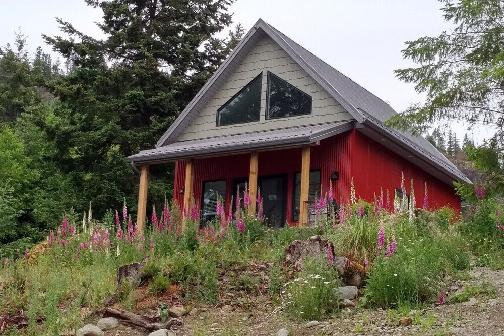 Whalebone Cove Cabin with ocean dock