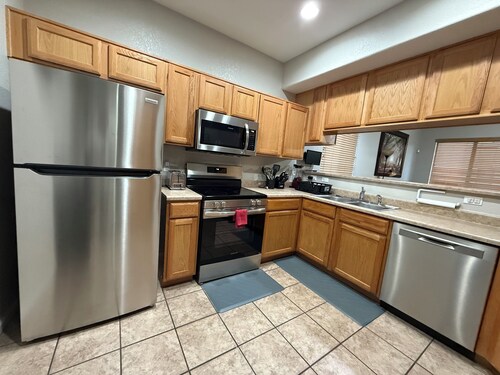 365 Sunshine of Yuma (3 bedrooms & 2.5 bath)