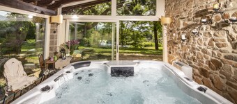 Villa Elisabetta close  to Florence, private pool, park fenced