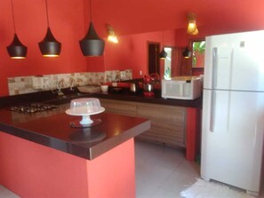 Talheres/pratos/utensílios de cozinha