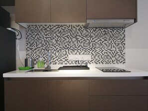 Fridge, microwave, stovetop, electric kettle