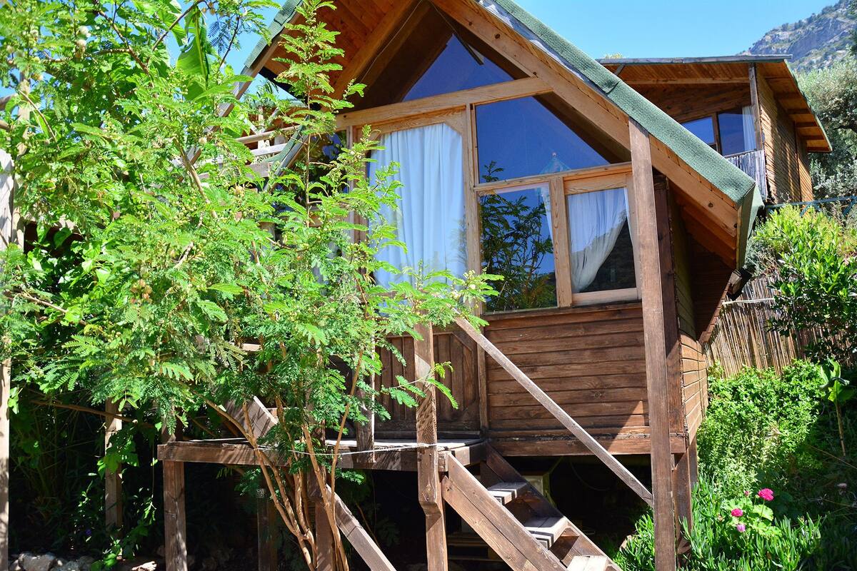Bungalow (1 Queen Bed, Sea View, TANGO) | 1 bedroom, premium bedding, WiFi (free), bed sheets
