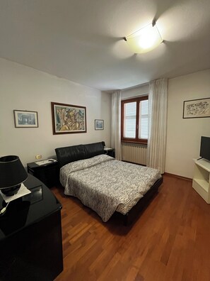 3 Schlafzimmer, Bügeleisen/Bügelbrett, kostenloses WLAN, Bettwäsche