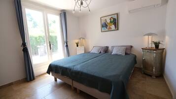 4 chambres, fer et planche à repasser, Wi-Fi gratuit