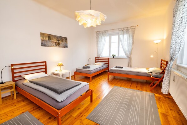 2 bedrooms, iron/ironing board, WiFi, bed sheets