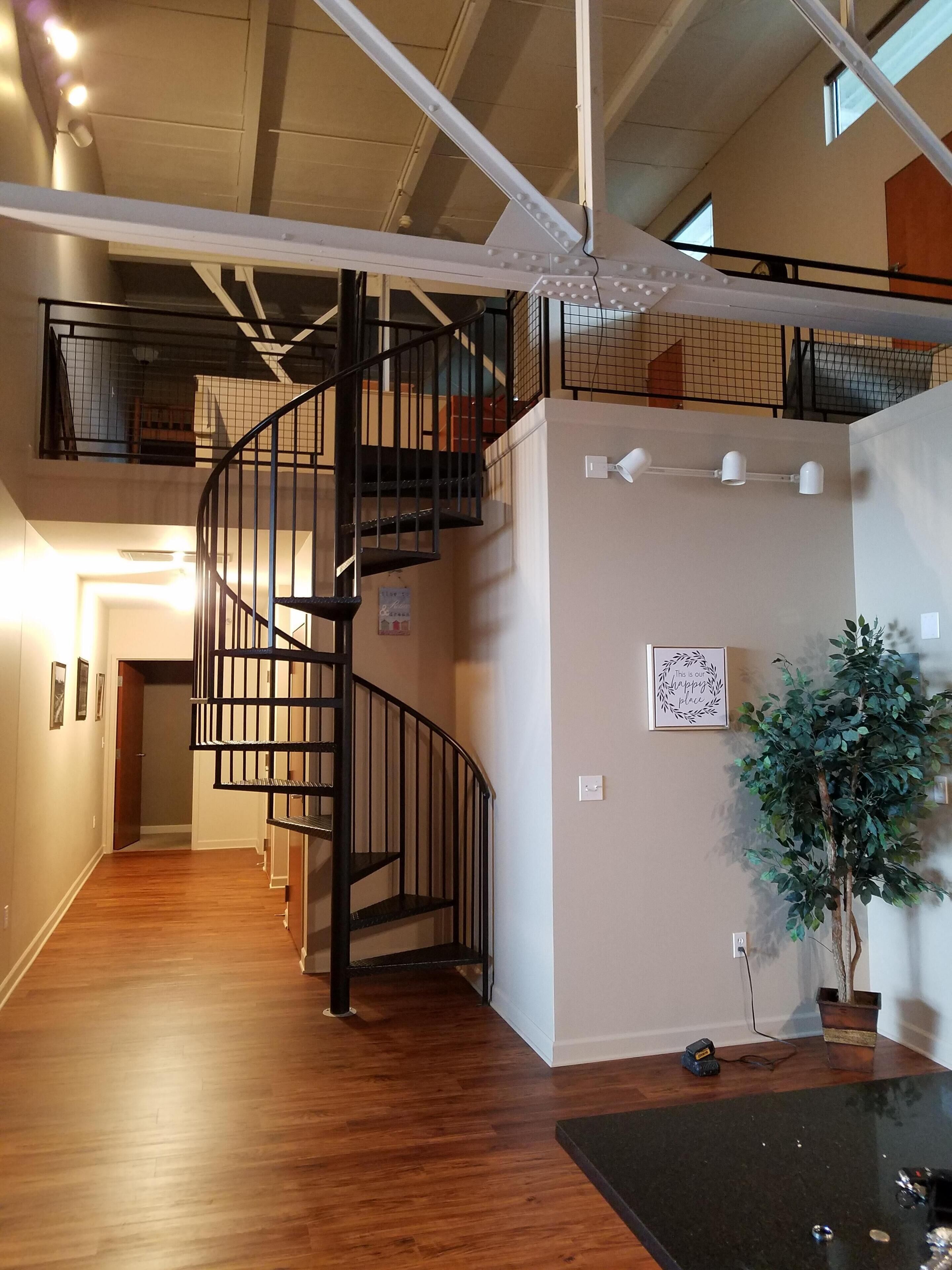 Beautiful Condo on Lake Erie<br>Sleeps 11  8 beds