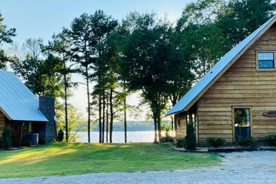 Cabins At Midway, The Looper