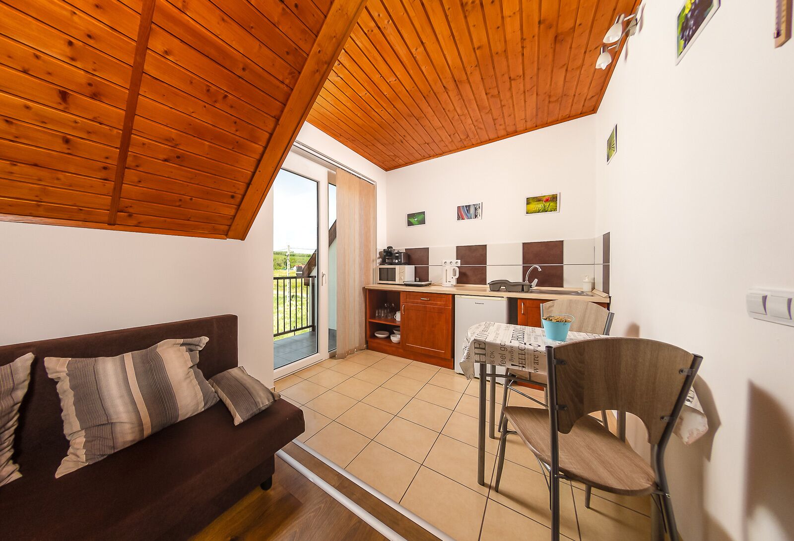 Comfort Studio Suite, 1 Bedroom, Balcony | Private kitchen | Fridge, microwave, stovetop, coffee/tea maker