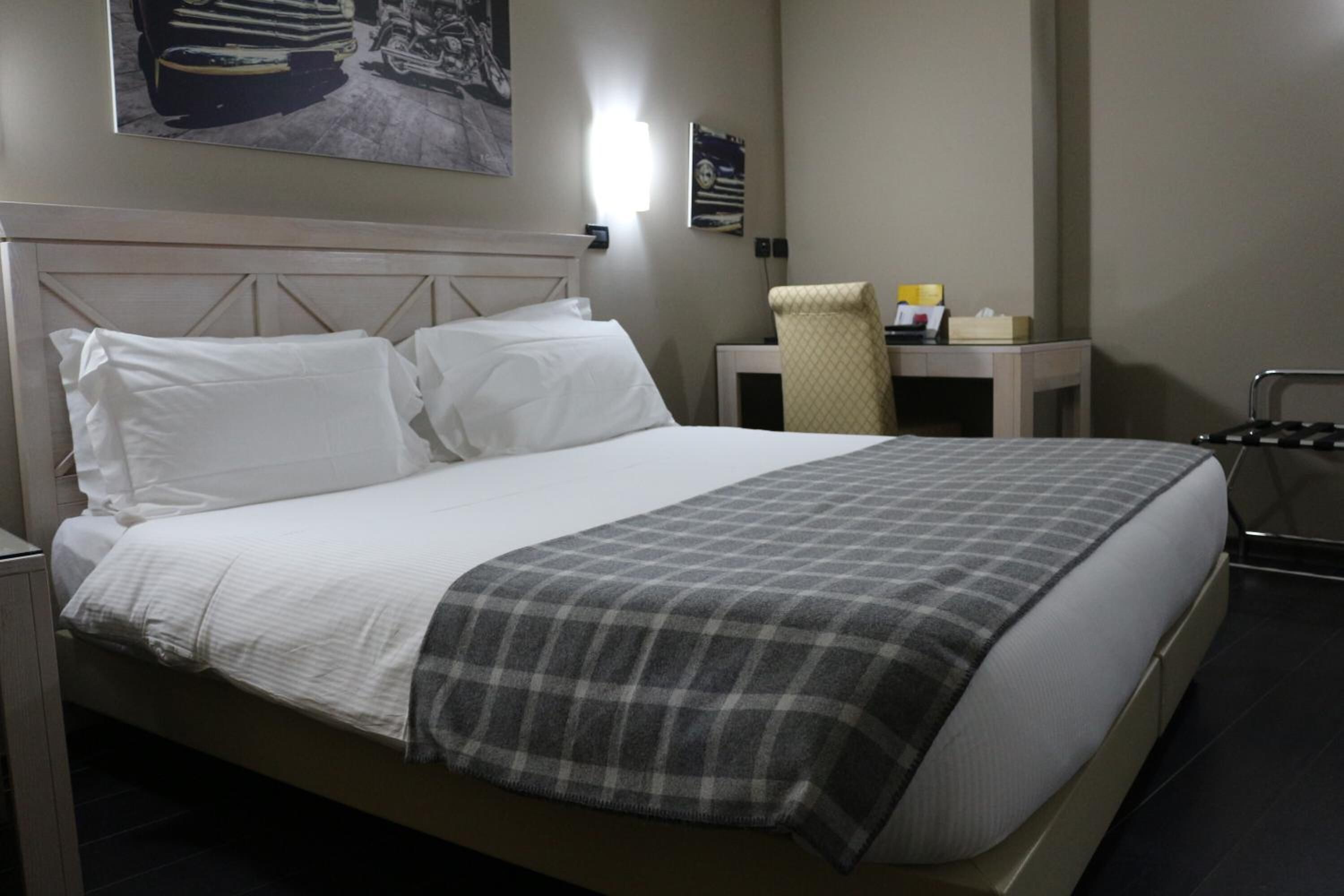 minibar, in-room safe, desk, blackout curtains