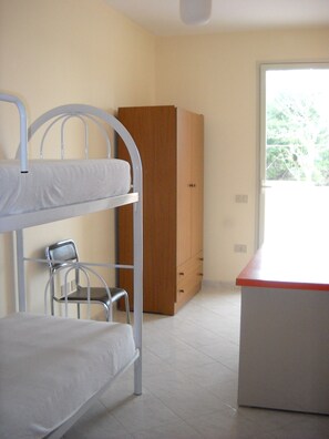 Familienapartment | Kostenlose Babybetten, Zustellbetten, Bettwäsche