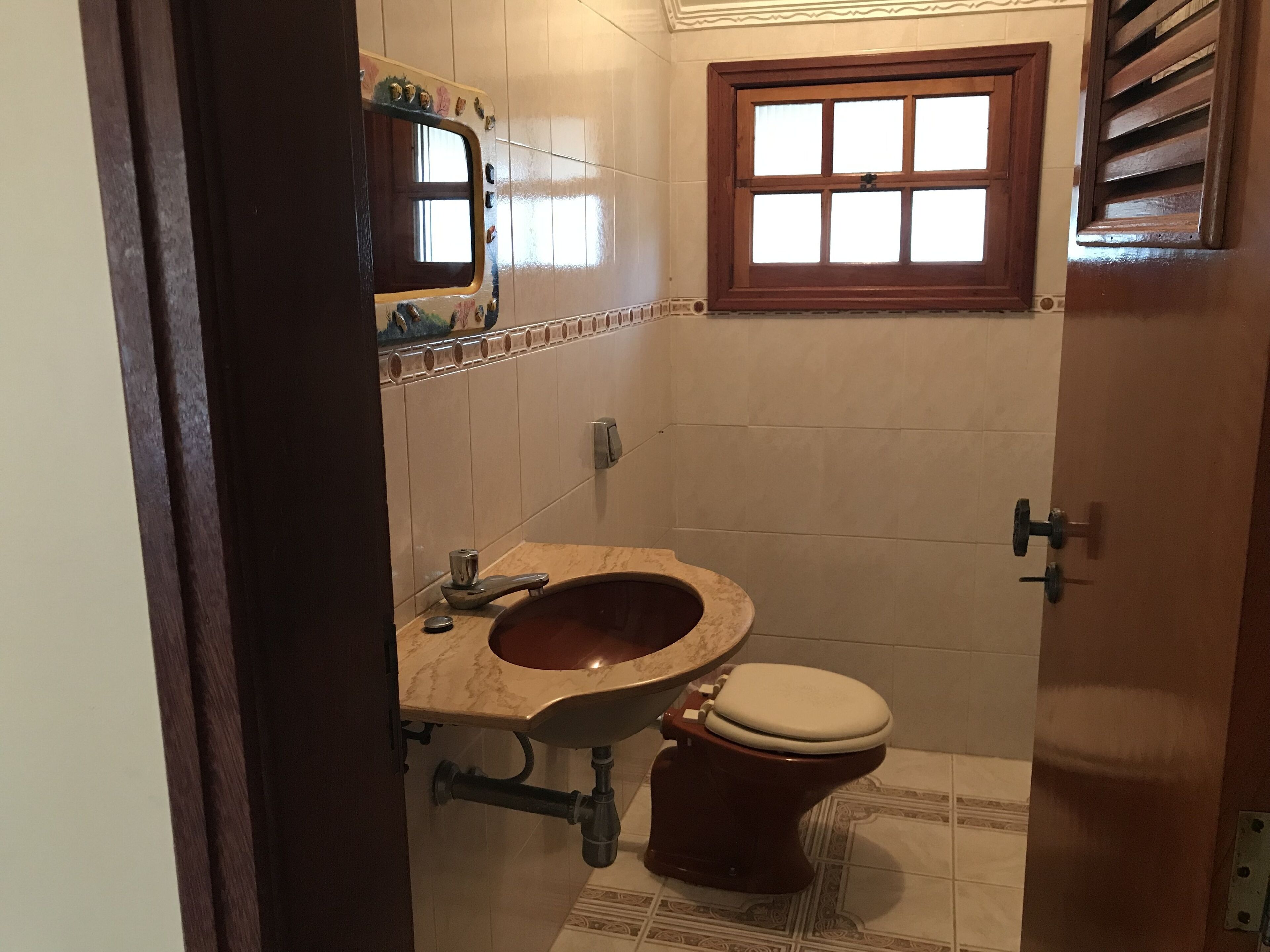 HIGH STANDARD, 6 SUITES WITH AIR CONDIC, LARGE POOL, PRIVILEGED LOCATION