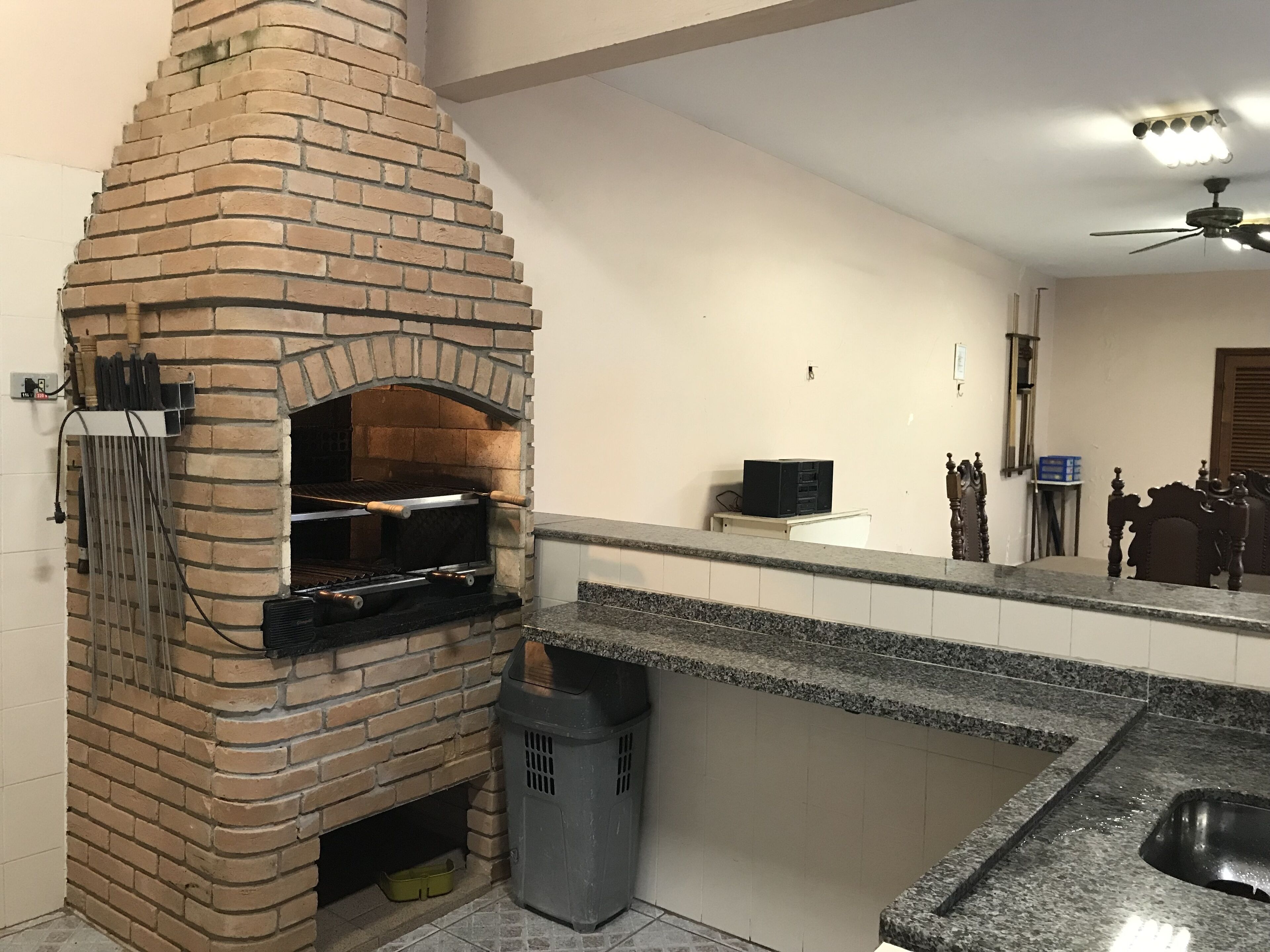 HIGH STANDARD, 6 SUITES WITH AIR CONDIC, LARGE POOL, PRIVILEGED LOCATION