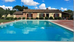 Front of property - Villino Cortona (Cortona)