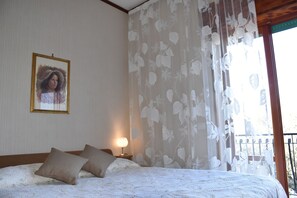 1 quarto, ferros/tábuas de passar roupa, Wi-Fi, roupa de cama