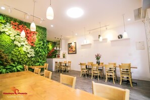 Dining - Himalaya Phoenix Apartment & Hotel (Hanoi)