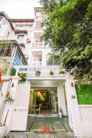 Exterior - Himalaya Phoenix Apartment & Hotel (Hanoi)